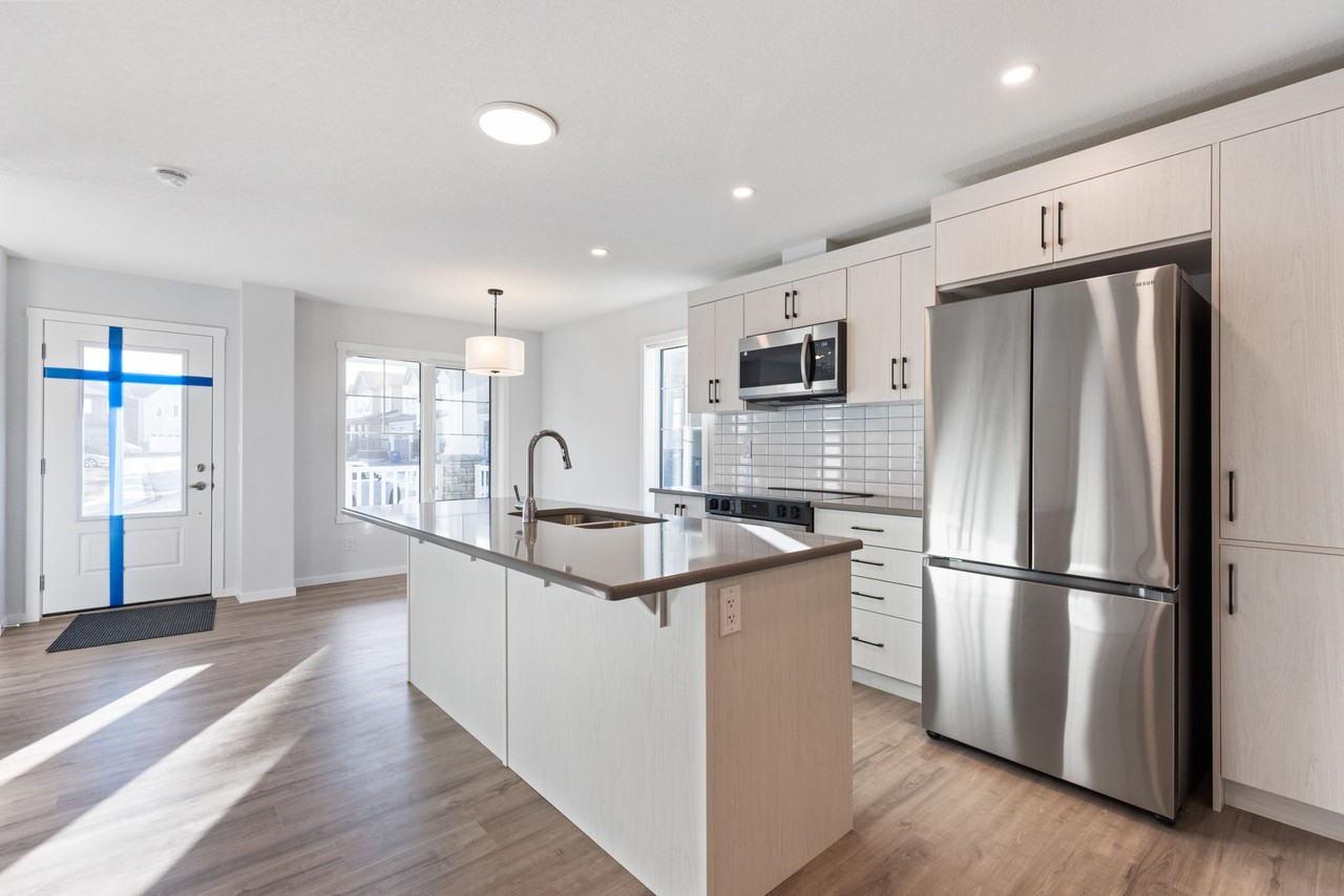 1055 Southwinds Green SW, Airdrie - Photo 2 of 17