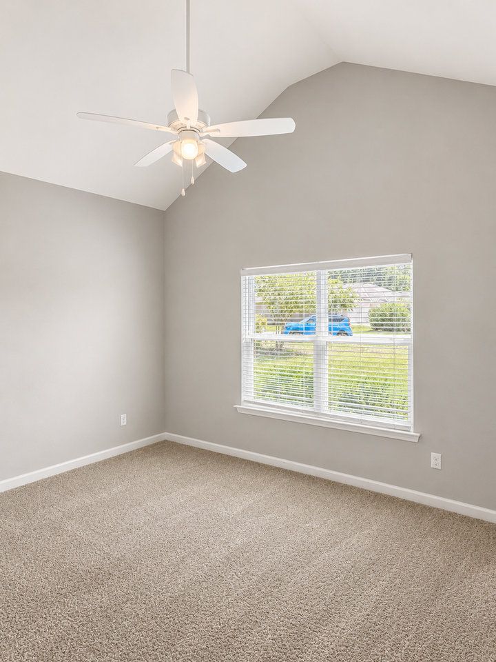 204 Gary Cir - Photo 3 of 19