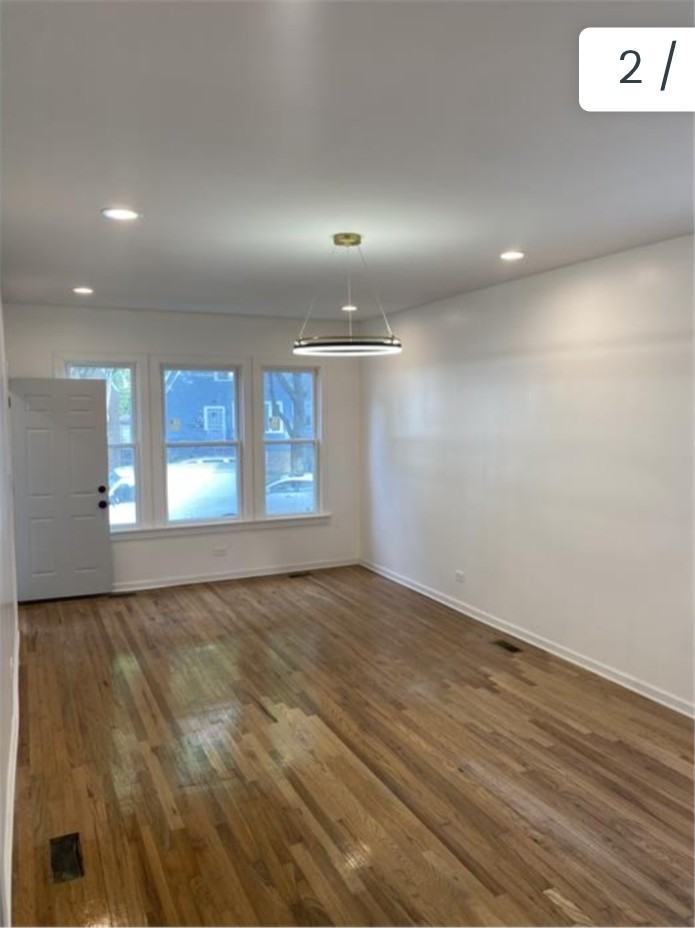 5434 S Seeley Ave #1 - Photo 3 of 4