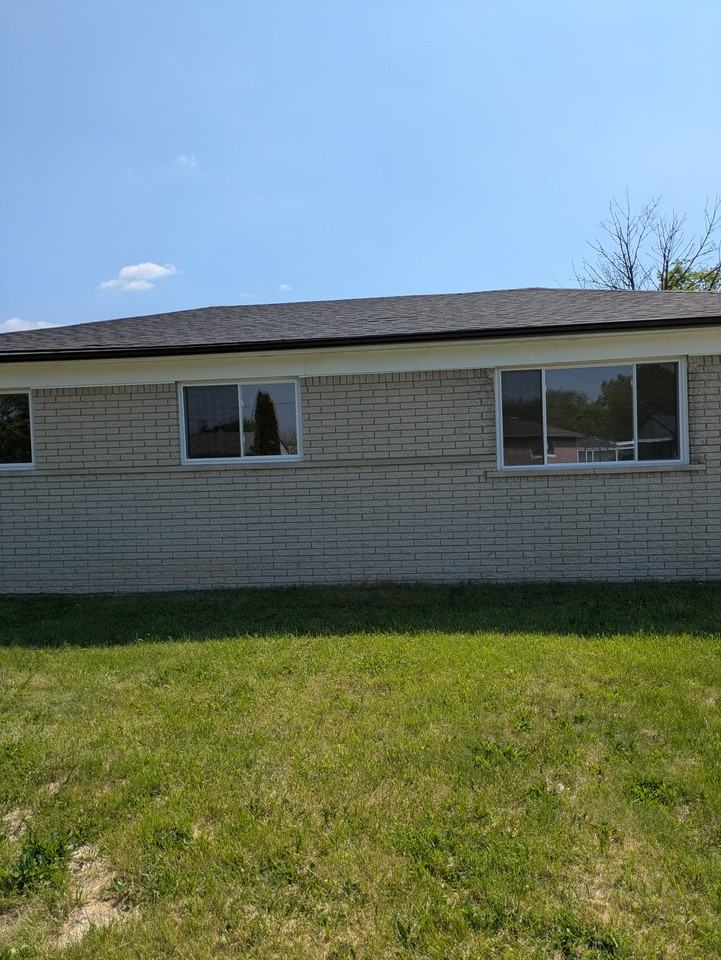 4021 Burns St #1 - Photo 5 of 11