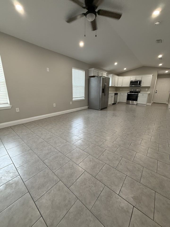 24696 Chestnut St #24696 - Photo 4 of 13