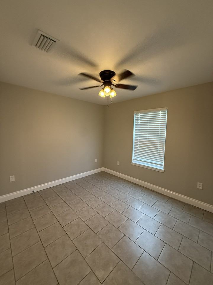 24672 Chestnut St #24672 - Photo 4 of 12