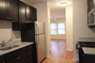 6973 N Greenview Ave #2S - Photo 1 of 1