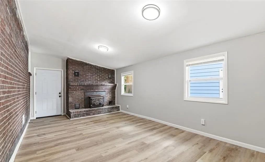 848 Cordova St #NA - Photo 2 of 9