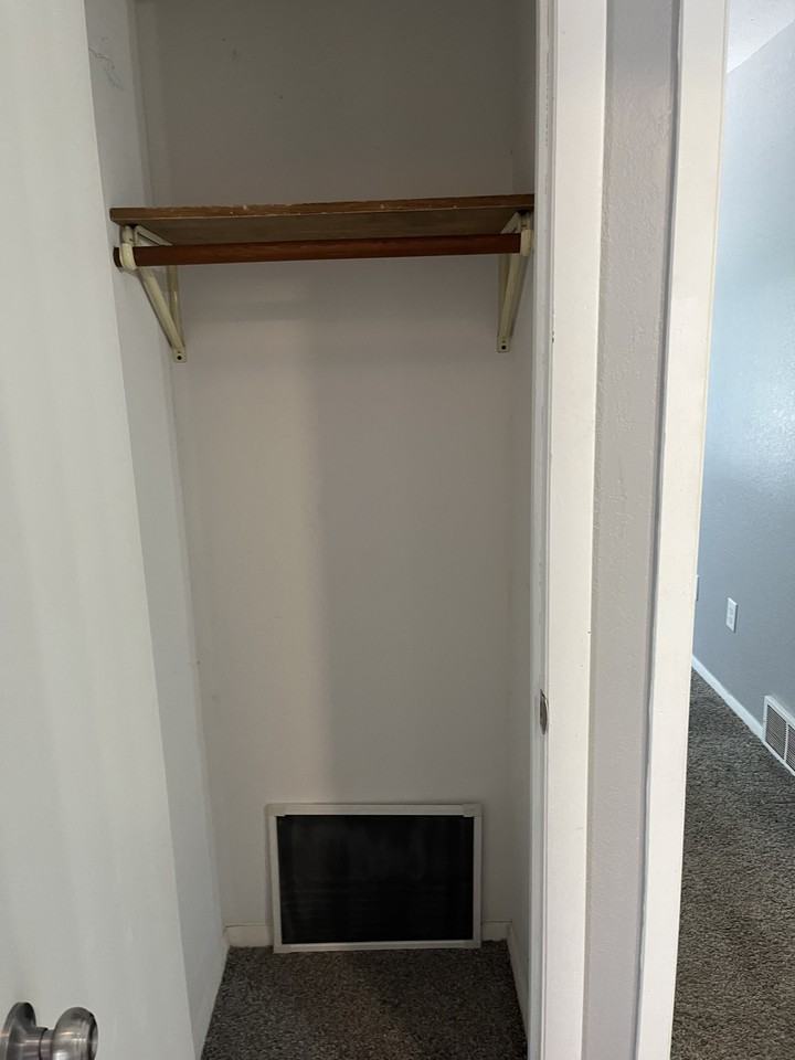 521 E F St #NA - Photo 5 of 15
