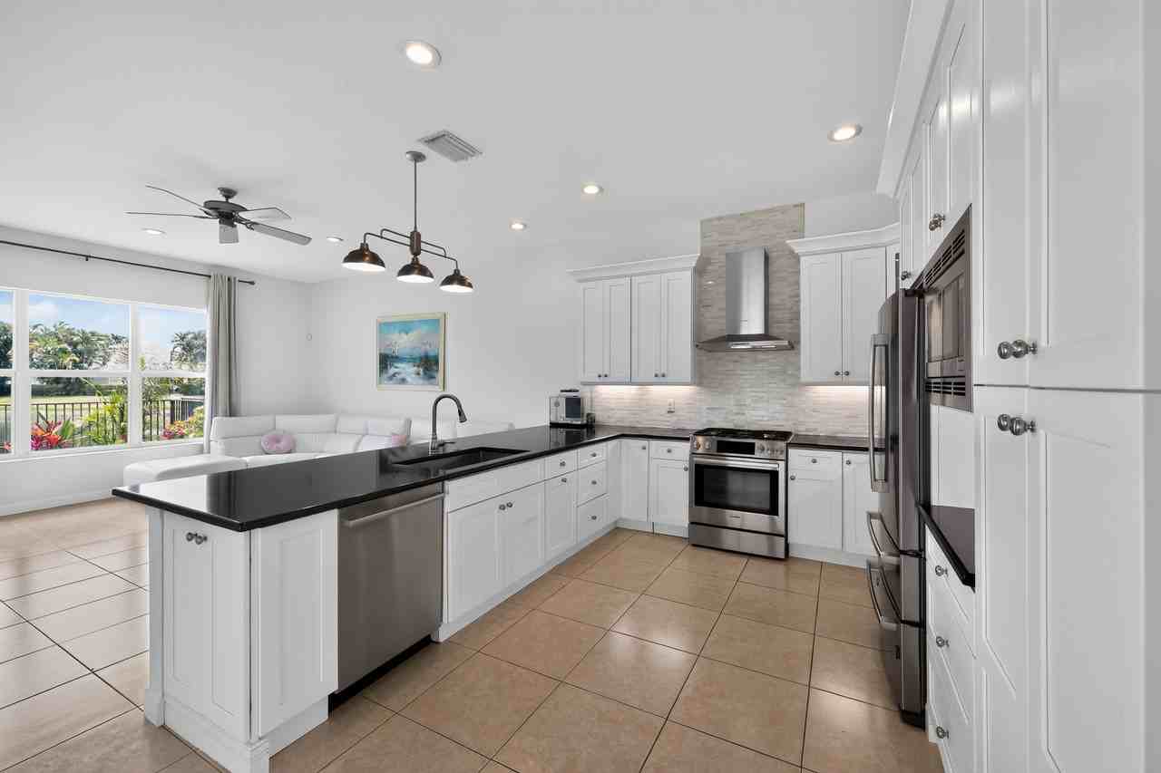 143 Isle Verde Way #NA - Photo 6 of 35