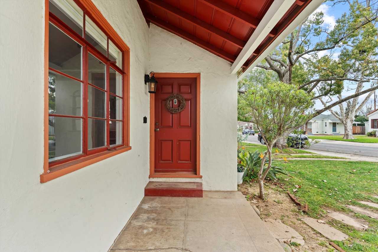 2225 9th Ave #NA - Photo 2 of 18