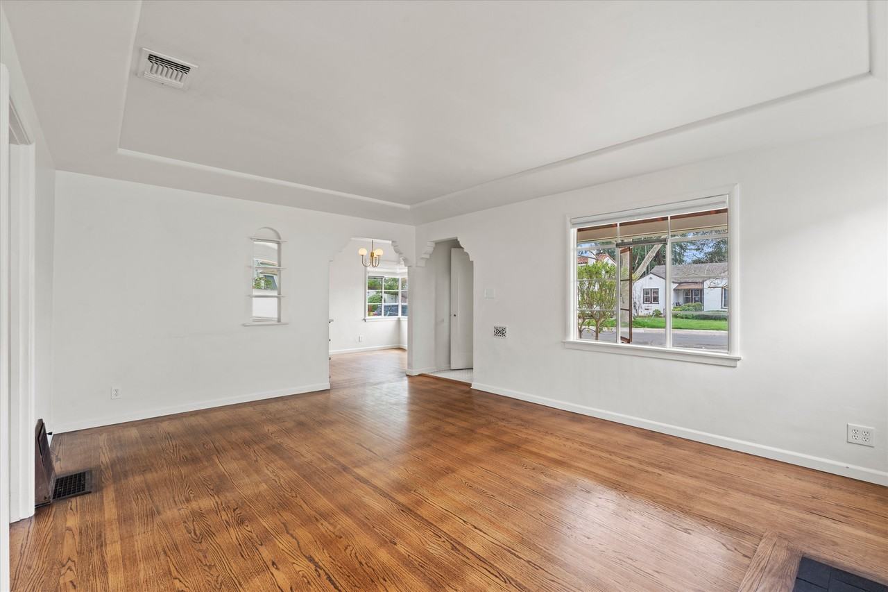 2225 9th Ave #NA - Photo 5 of 18