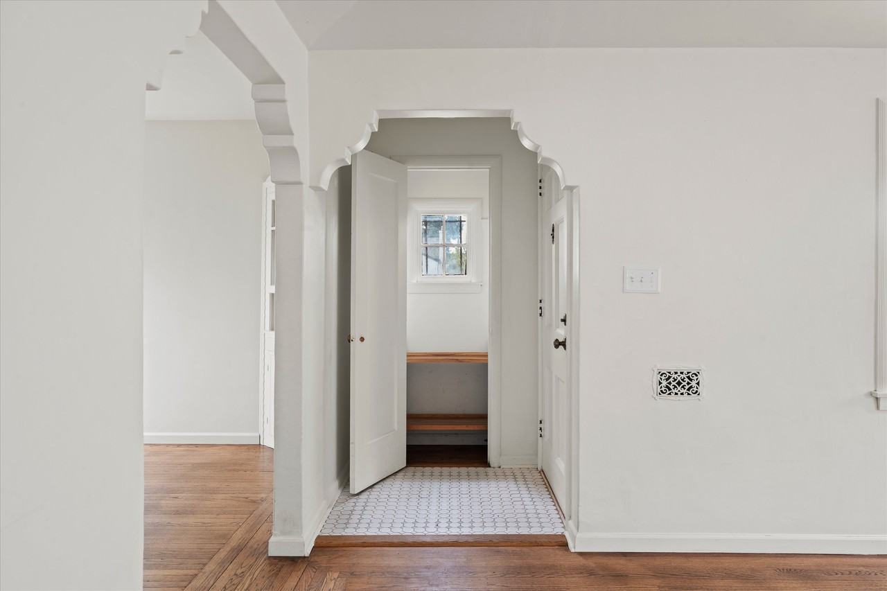 2225 9th Ave #NA - Photo 6 of 18