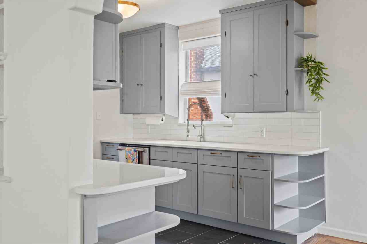 2225 9th Ave #NA - Photo 7 of 18