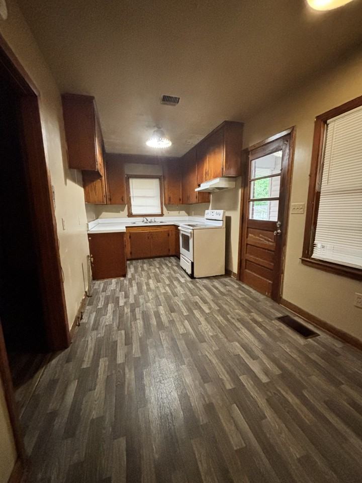 9 Waverly Dr #NA - Photo 2 of 26