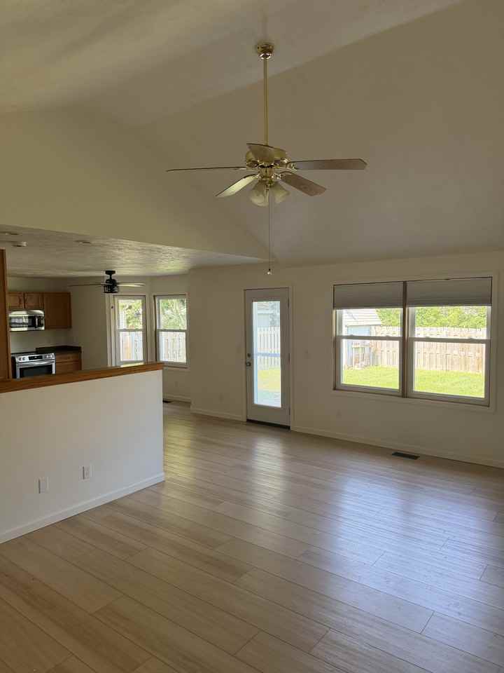 4122 Hedgewood Ct #NA - Photo 5 of 16