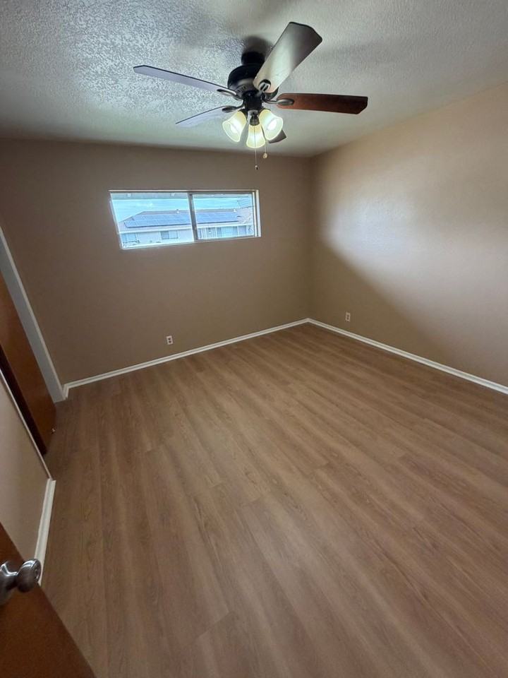 1513 Alpine Ln - Photo 7 of 20