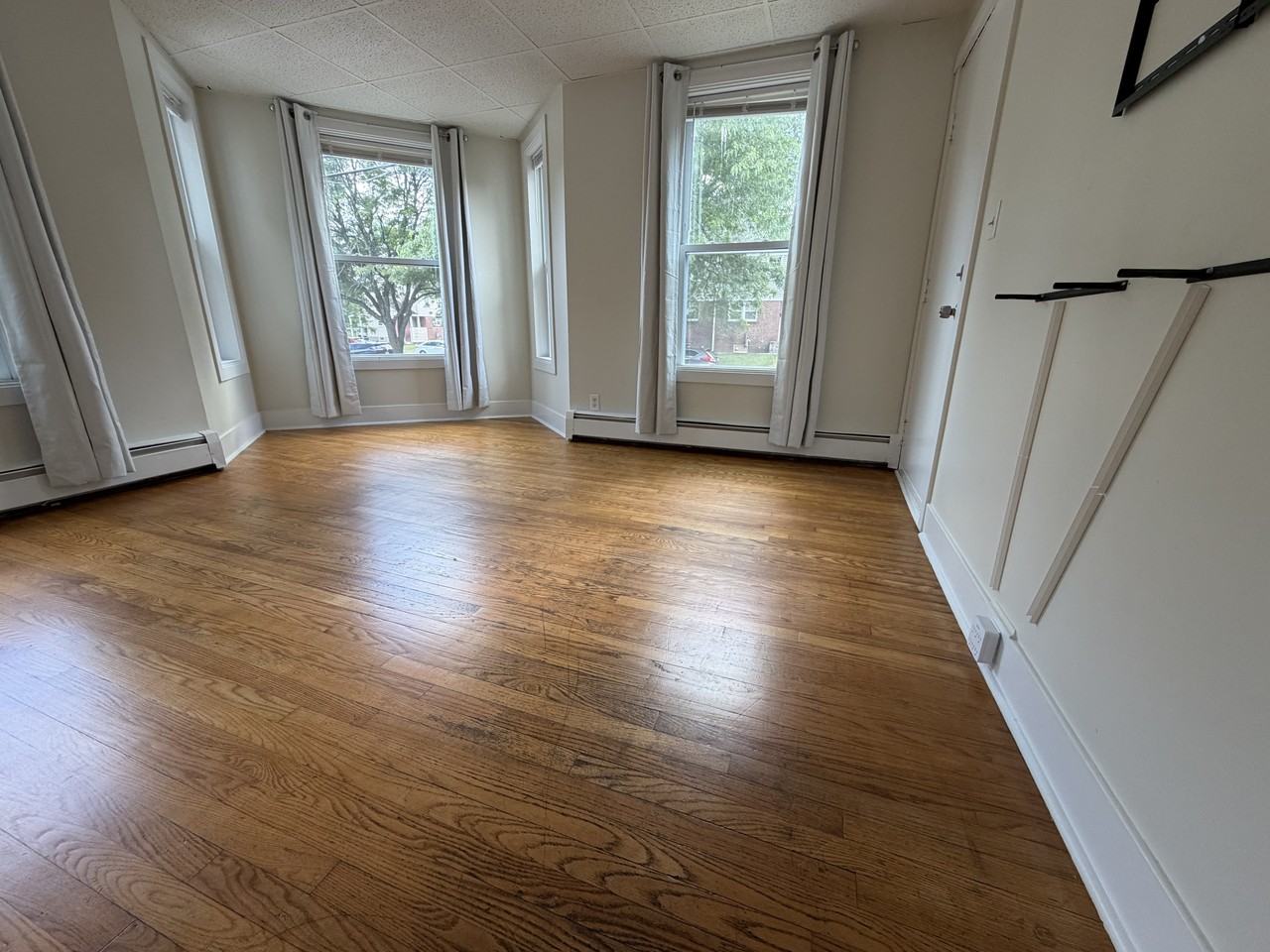 203 Hilldale Ave #1 - Photo 3 of 10