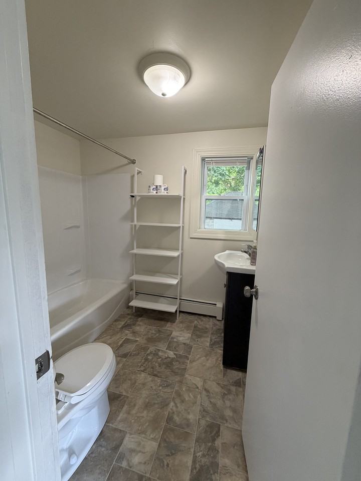 203 Hilldale Ave #1 - Photo 5 of 10