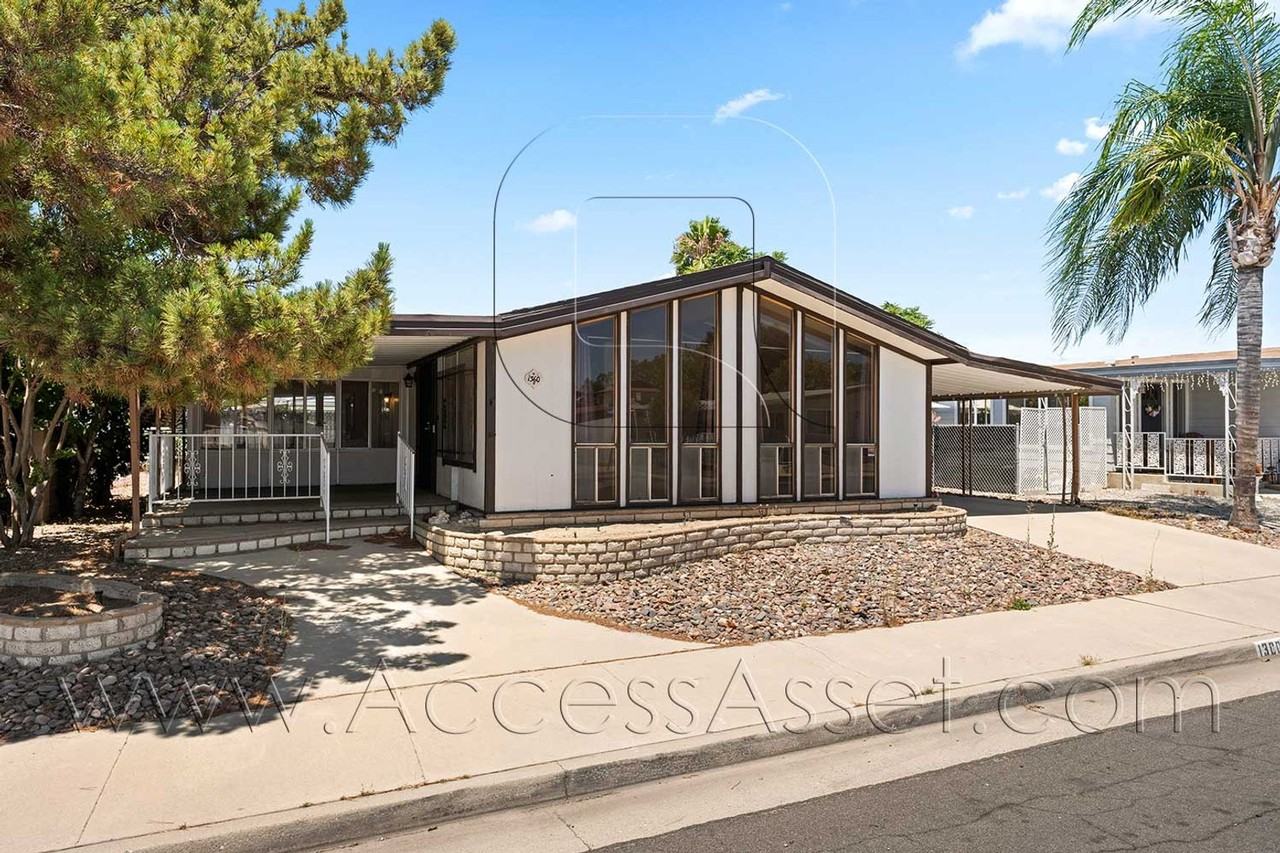 1360 Cabrillo Dr - Photo 2 of 29