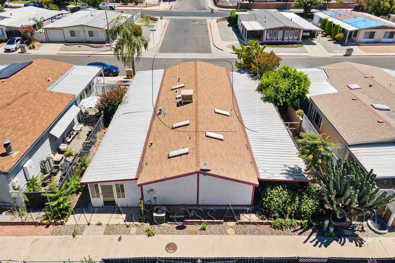 1360 Cabrillo Dr - Photo 4 of 29