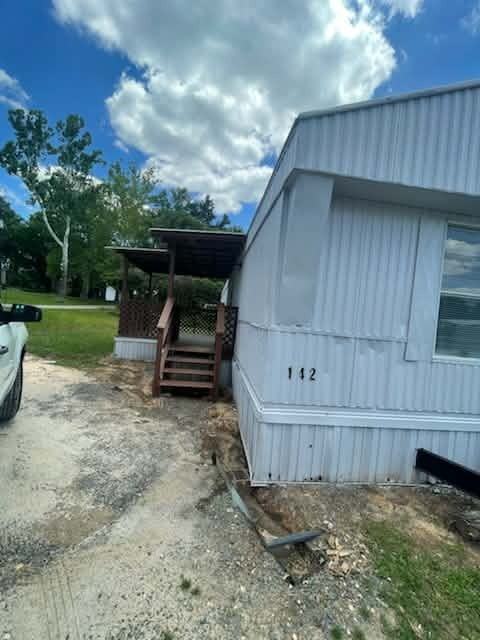 142 Pelt Ln - Photo 2 of 9