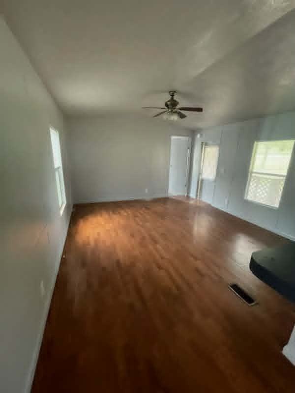 142 Pelt Ln - Photo 3 of 9