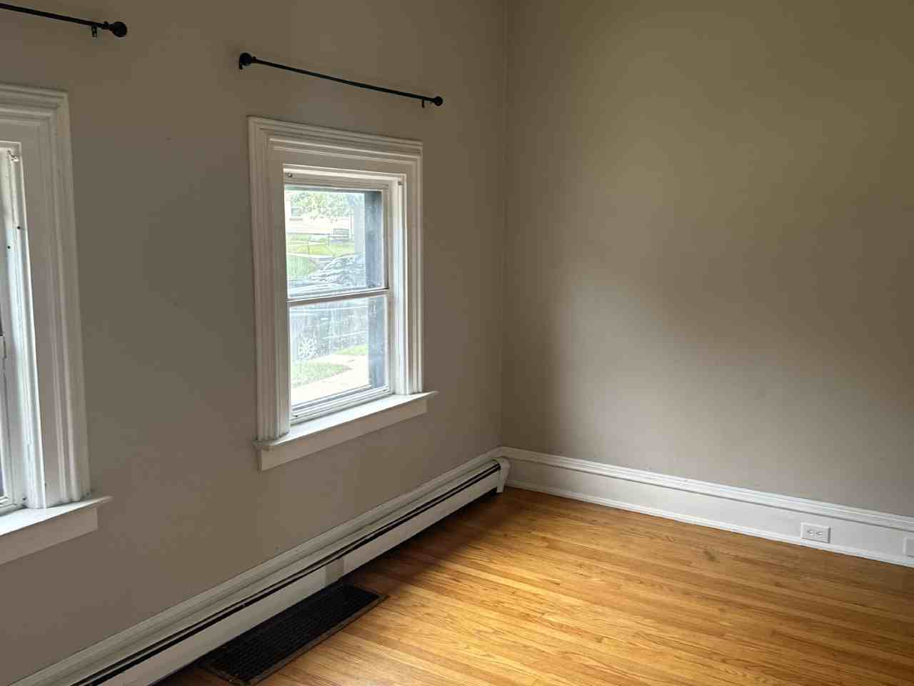 2250 S Winchester St - Photo 2 of 4