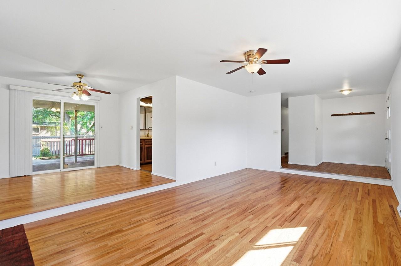 3260 E Maplewood Ave - Photo 7 of 50