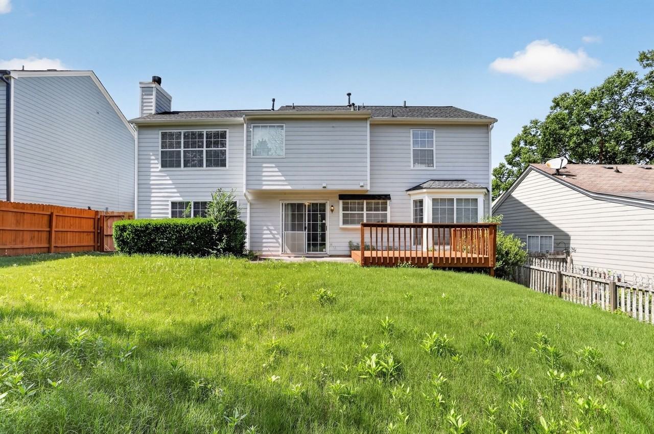 11885 Carriage Park Ln - Photo 6 of 36