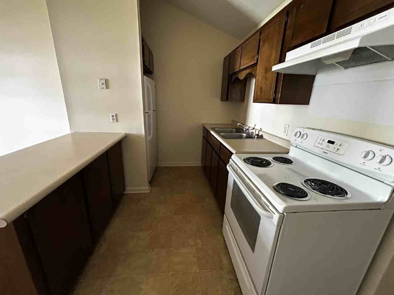 316B Pleasant St - Photo 3 of 6