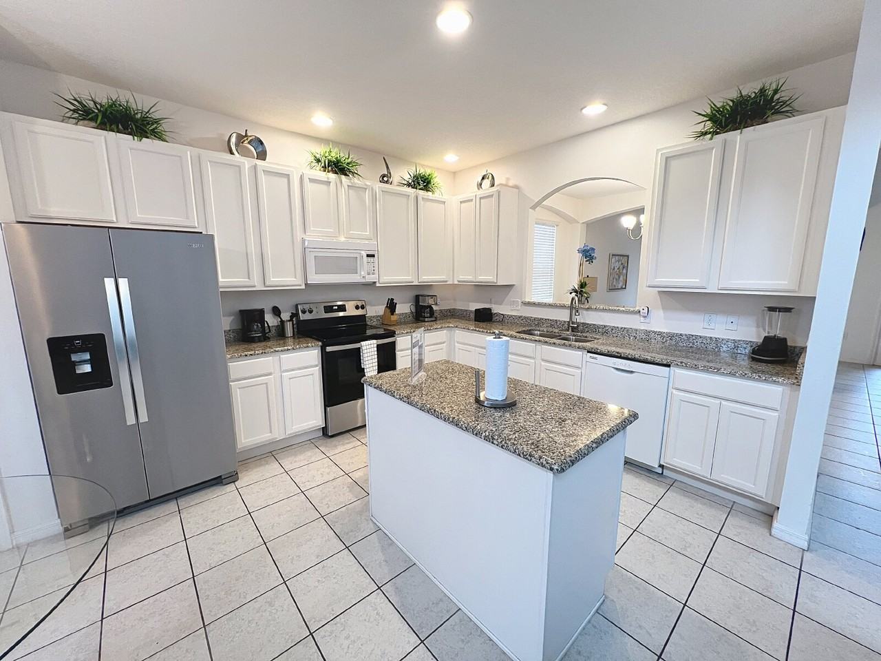 2118 Crofton Ave - Photo 6 of 33