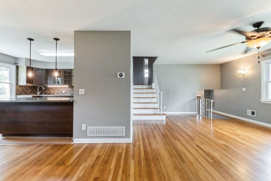 150 Pleasant Ave - Photo 7 of 47