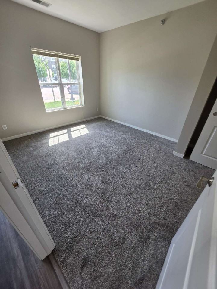 1415 Center Point Rd Ne #106 - Photo 6 of 10
