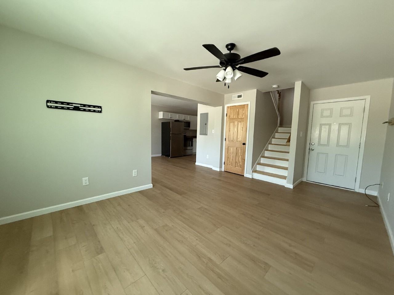 2980 Sevier Ave #E1 - Photo 2 of 18