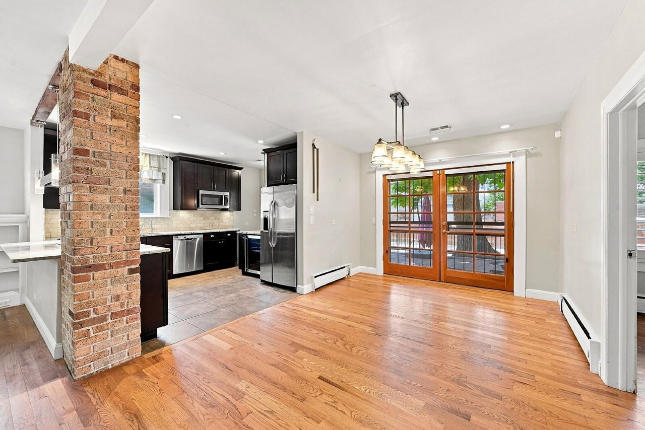 741 Harrison St - Photo 6 of 33
