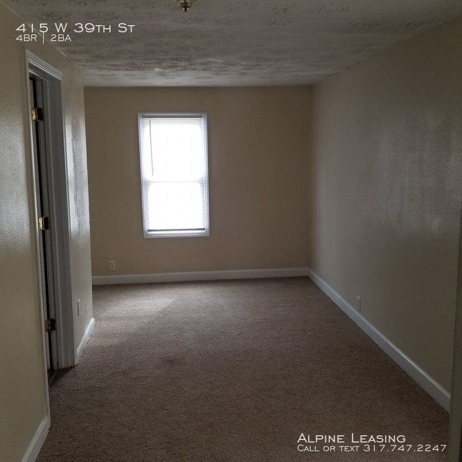 415 W 39th St - Photo 4 of 10