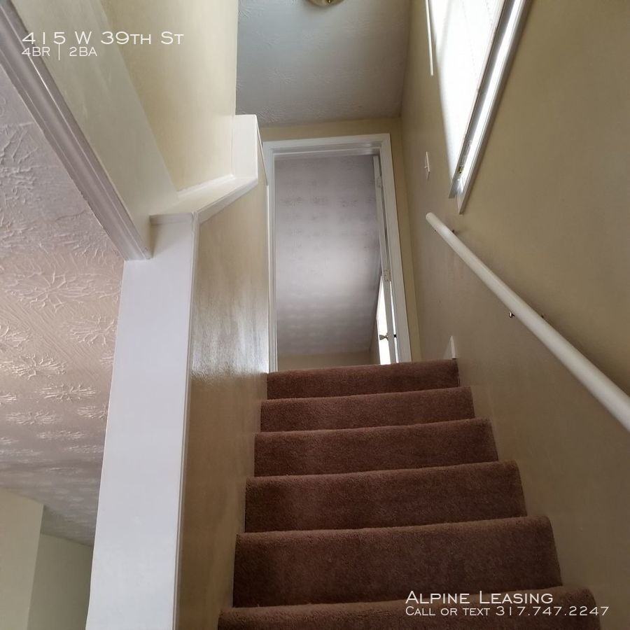 415 W 39th St - Photo 5 of 10