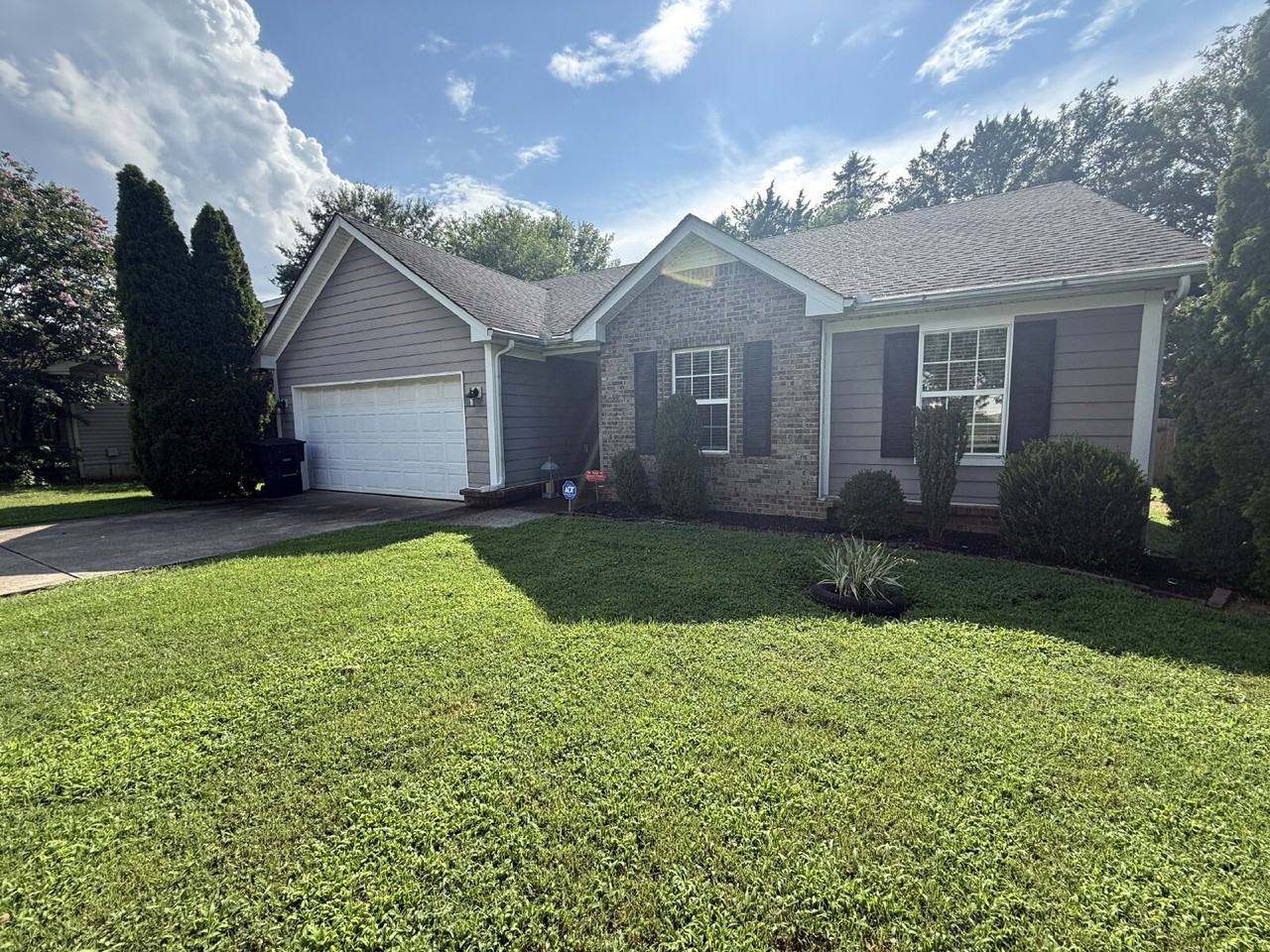 1252 Ballater Dr - Photo 2 of 29