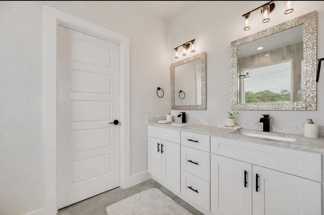 2330 Fairfax Dr - Photo 5 of 23