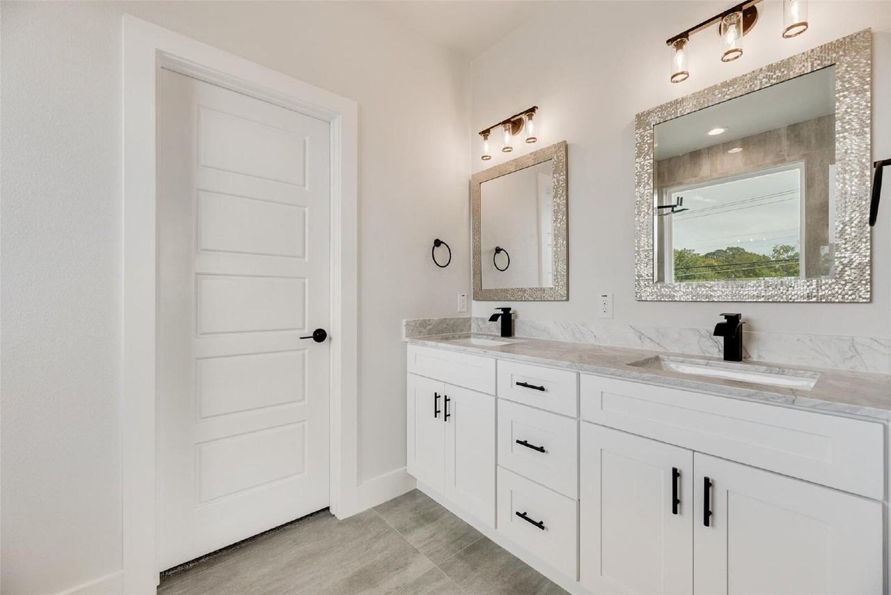 2330 Fairfax Dr - Photo 6 of 23