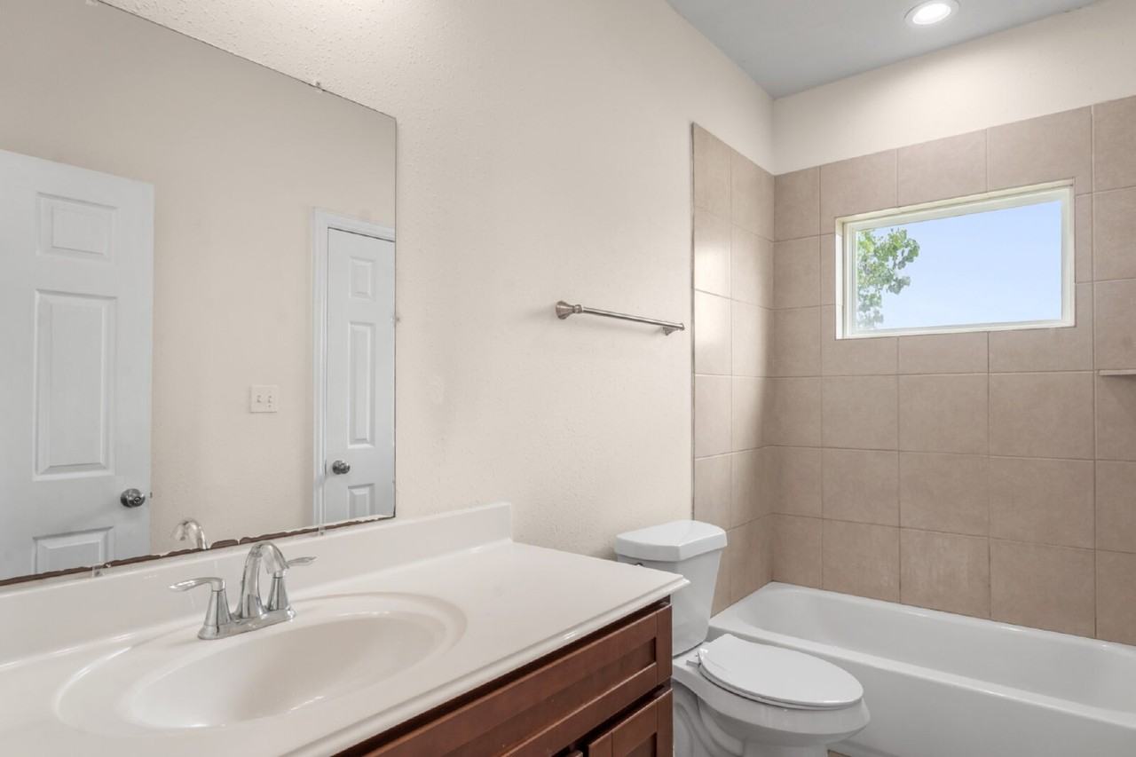 2407 Ferguson Way - Photo 6 of 34
