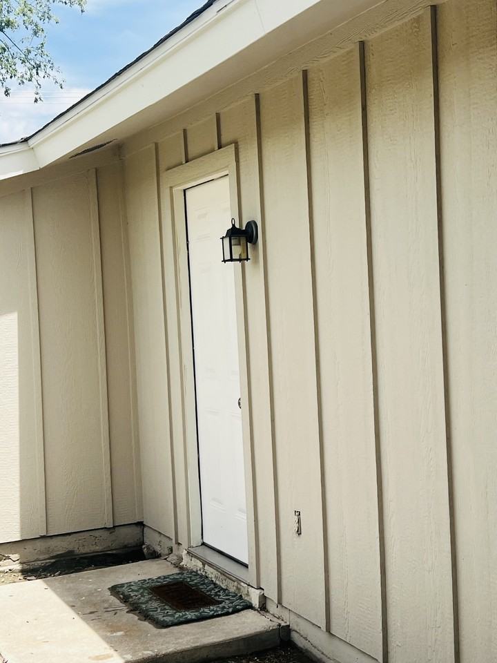 1206 N Main St #REAR - Photo 4 of 21