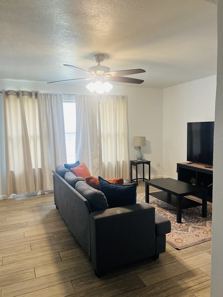 1206 N Main St #REAR - Photo 6 of 21