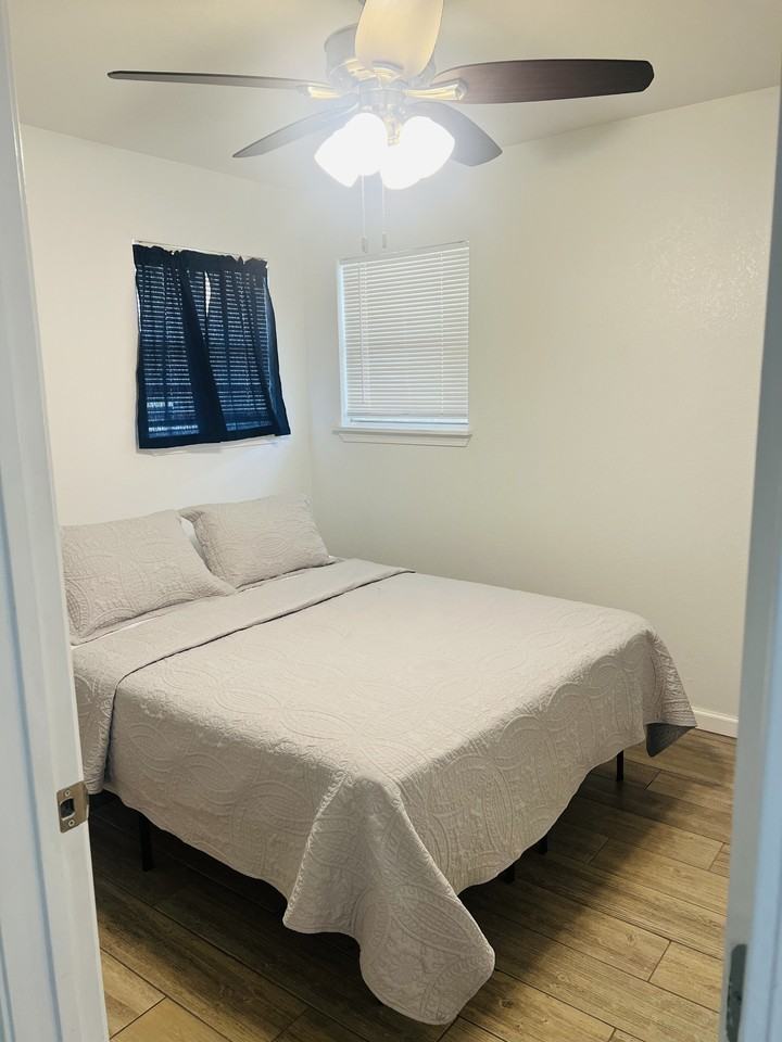 1206 N Main St #REAR - Photo 7 of 21