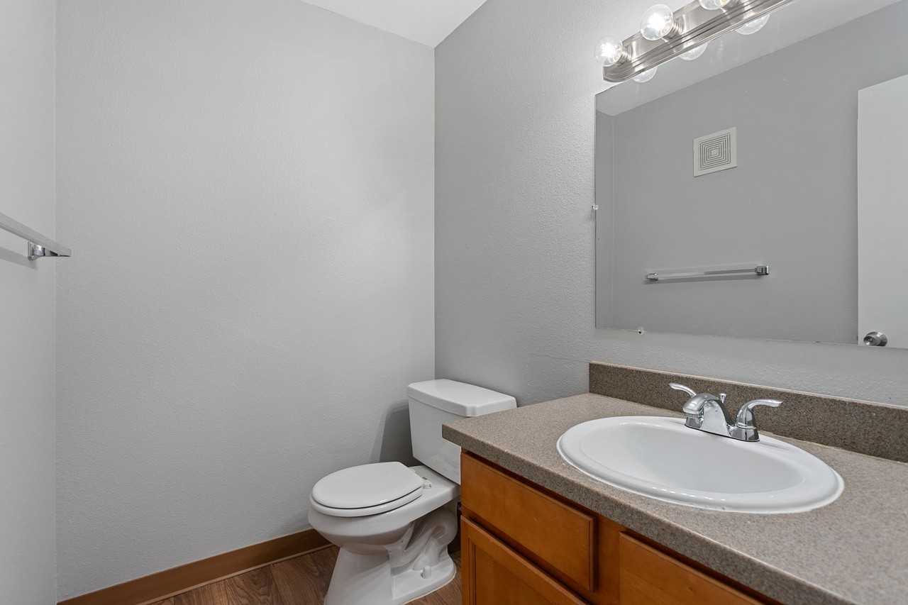17119 Se Powell Blvd - Photo 2 of 13