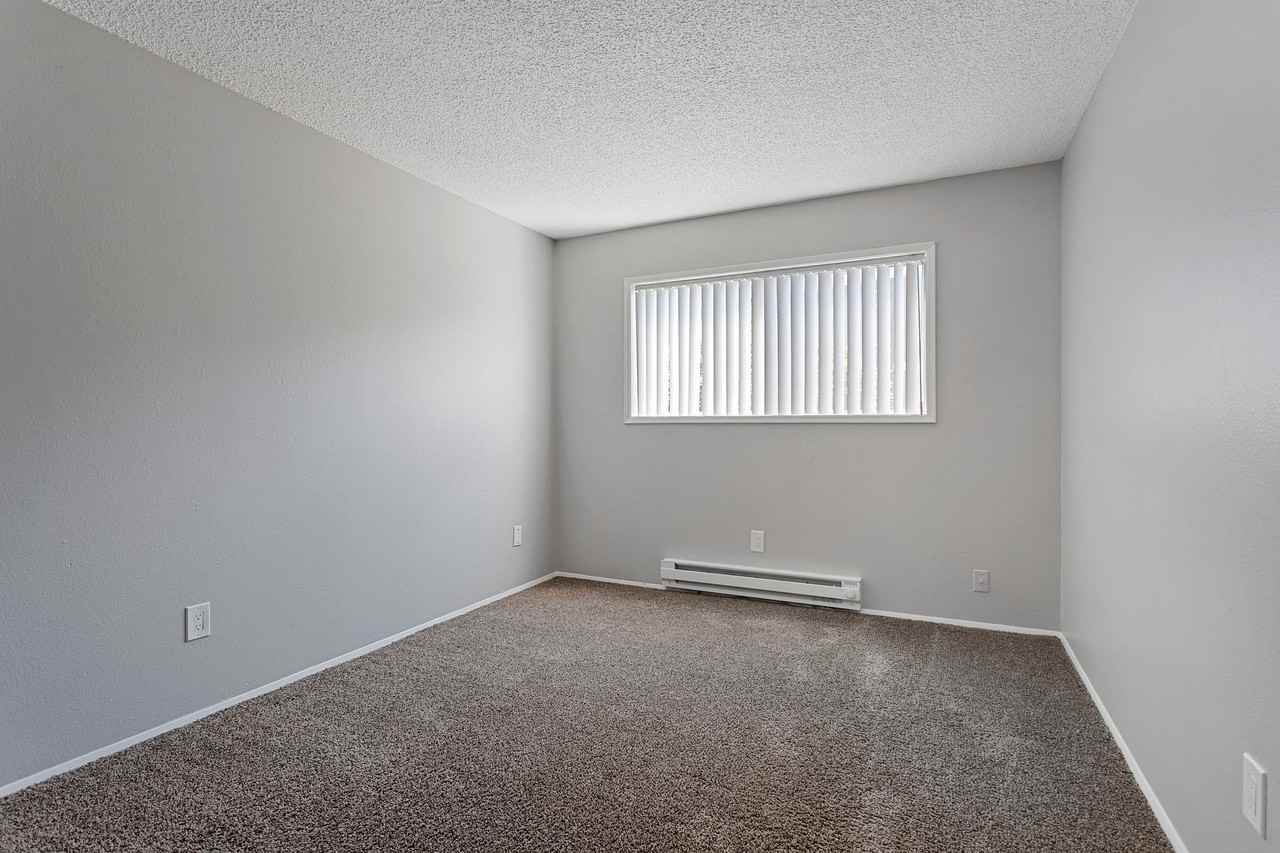 17119 Se Powell Blvd - Photo 3 of 13