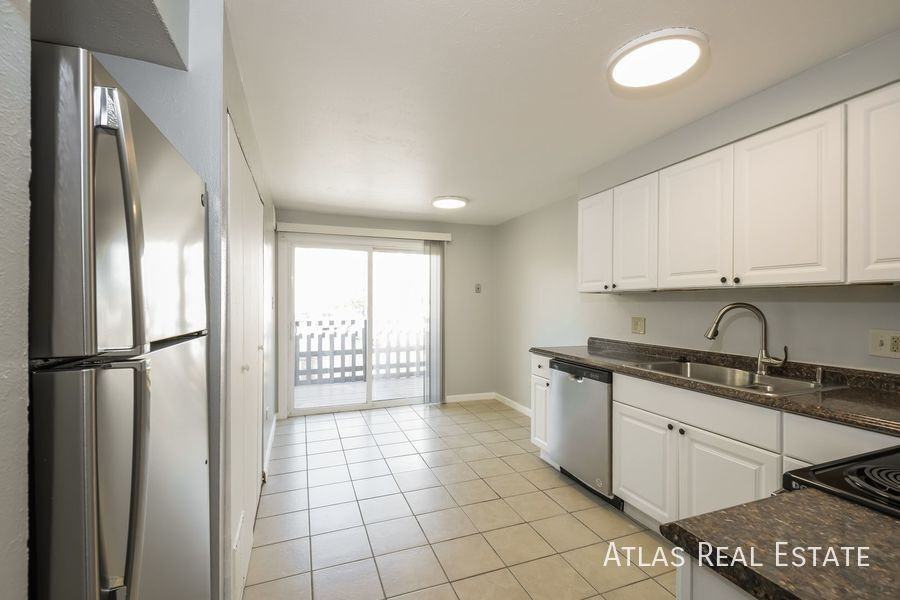 6484 W 13th Avenue - Photo 4 of 16