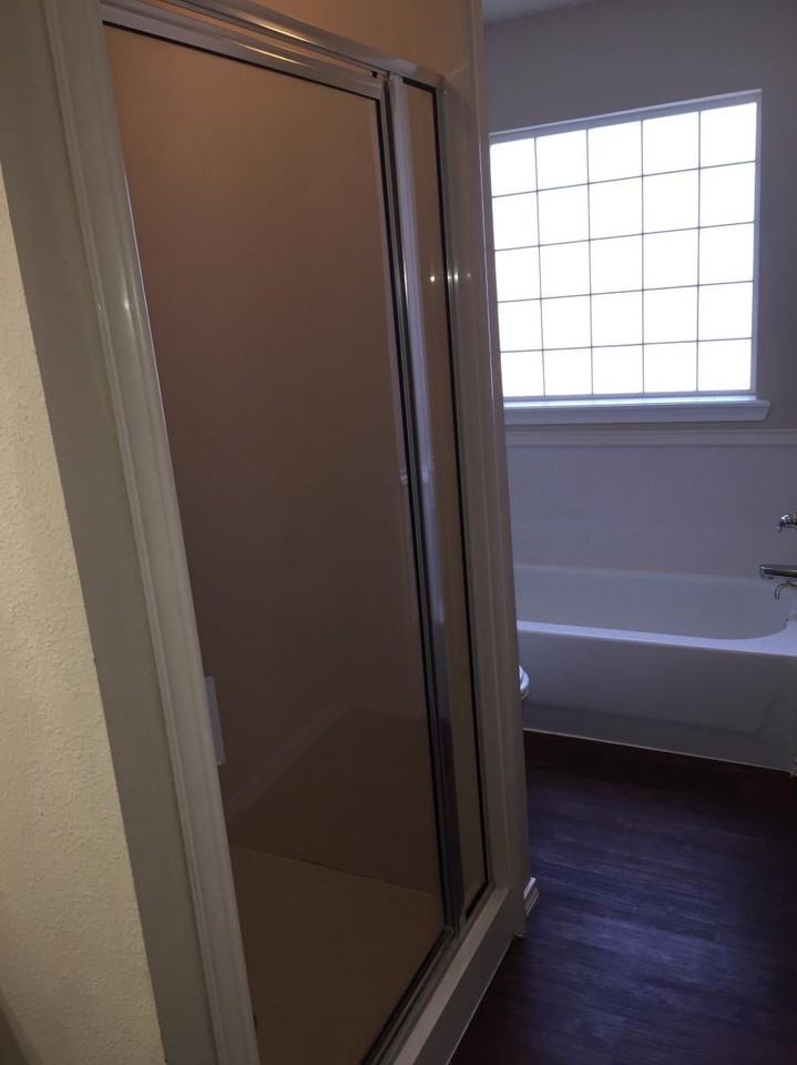 6527 89th St #NA - Photo 7 of 14