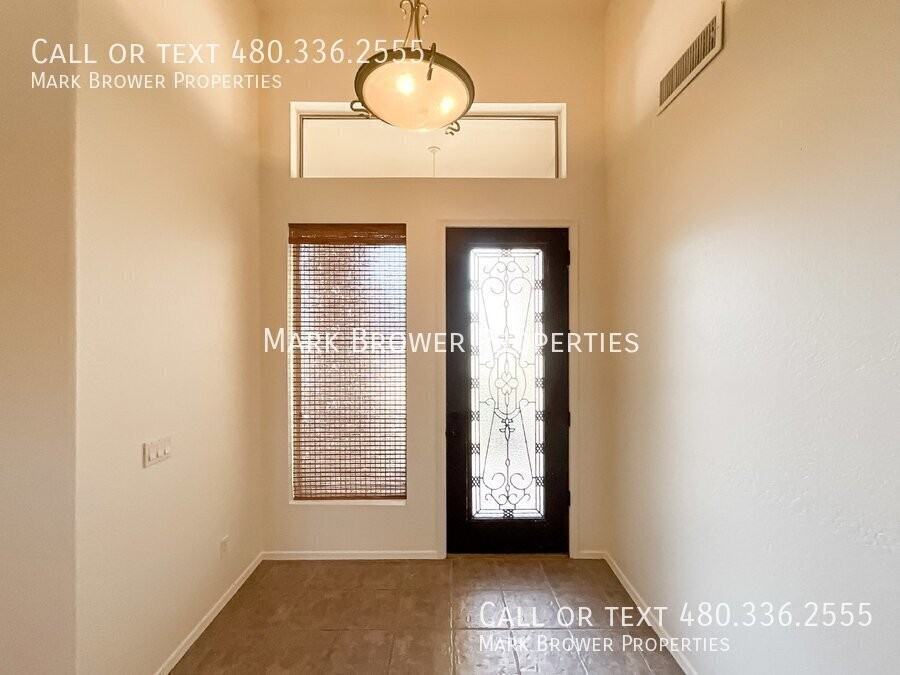 1302 E Elgin Pl - Photo 2 of 50