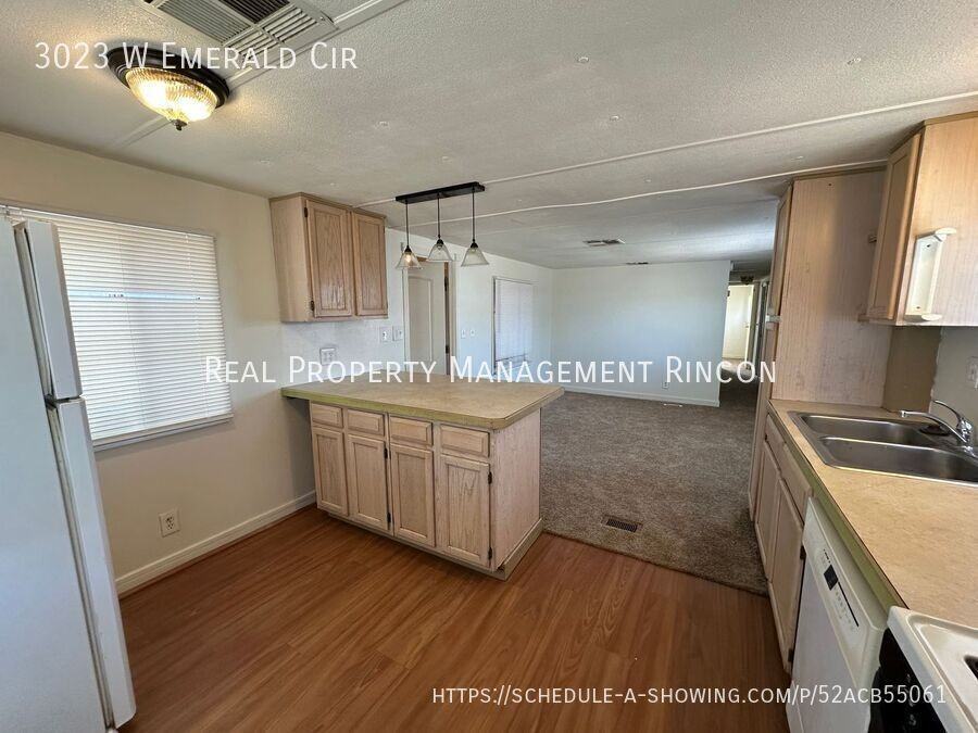 3023 W Emerald Cir - Photo 6 of 10