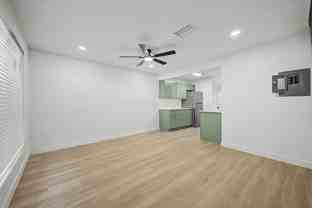 1804 E Concorda Dr #18 - Photo 1 of 1