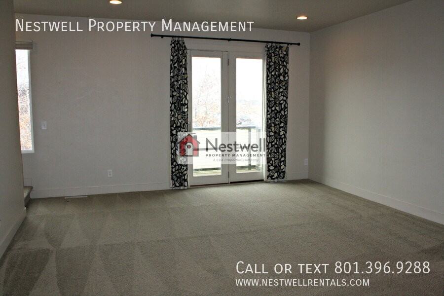 4631 W Daybreak Rim Way - Photo 3 of 32