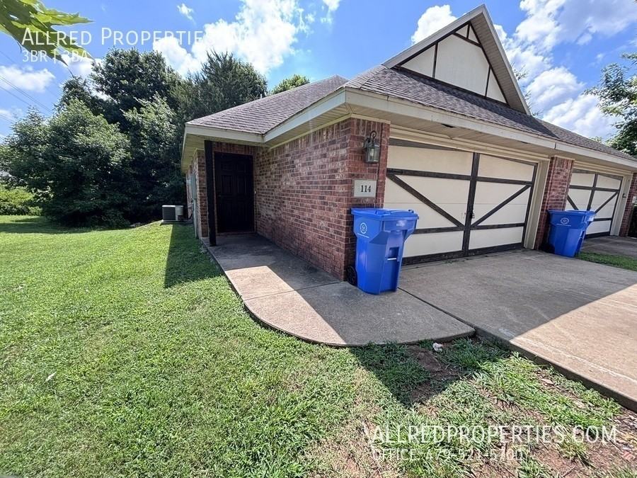 114 S Ray Ave - Photo 3 of 14